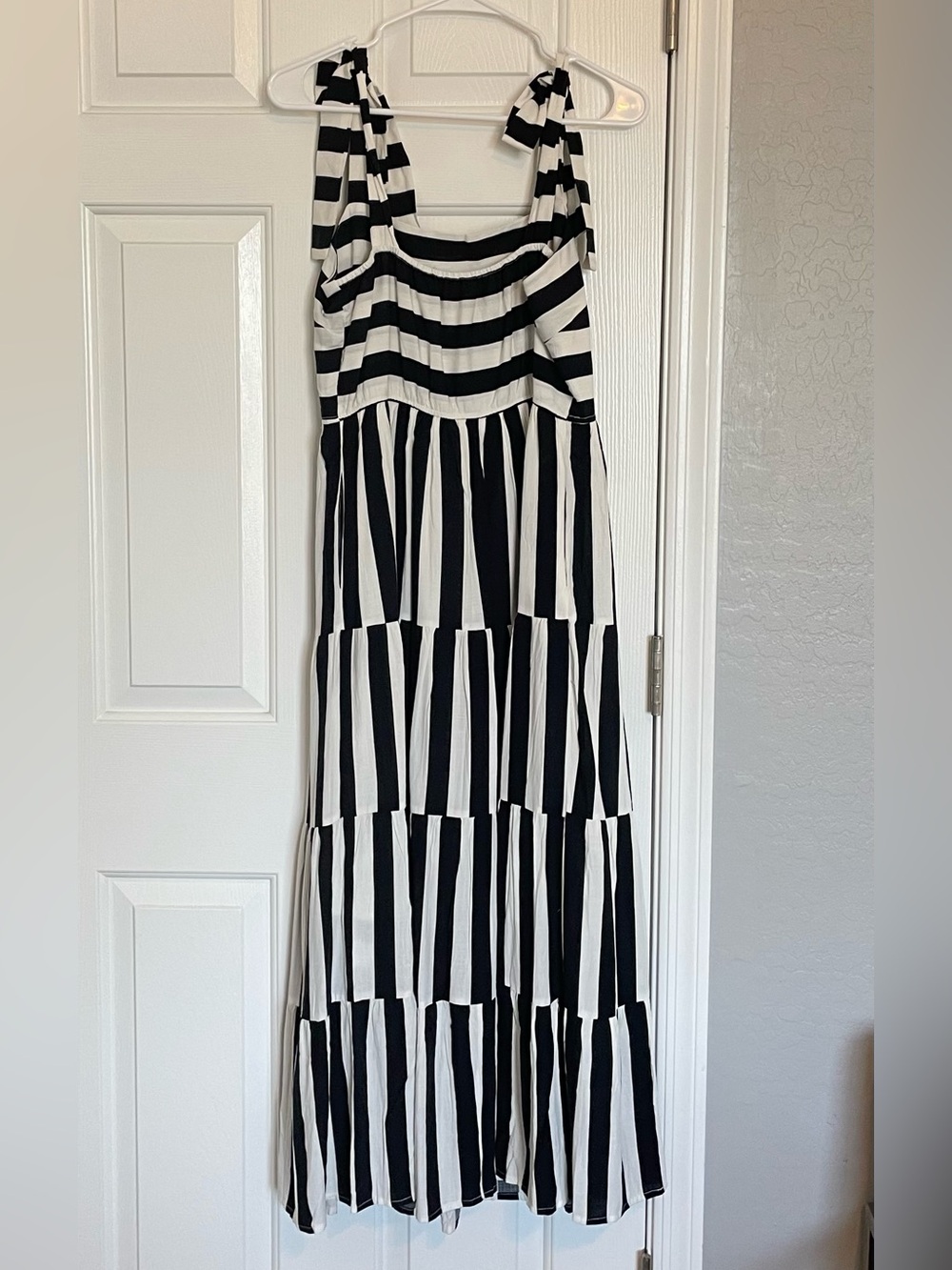 Striped Black & White Tie-Shoulder Maxi Dress - Picture 5 of 7